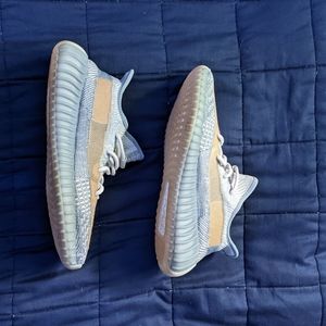 Yeezy 350 v2 israfil